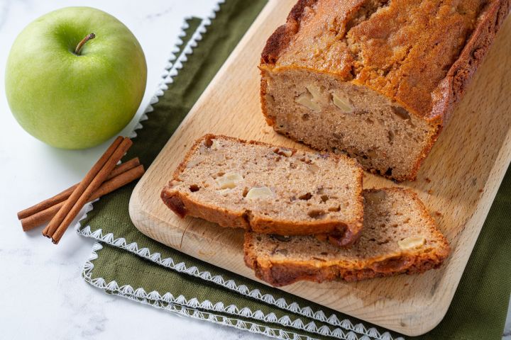 Lisa Food Blog: Apple Cinnamon Bread